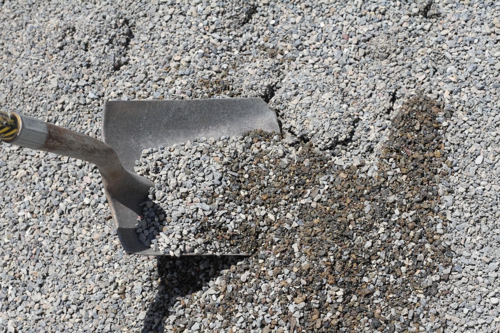 3/8" Washed Pea Gravel image 1